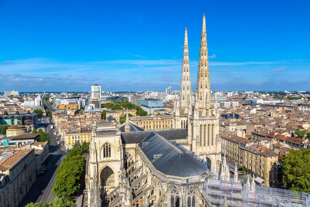 © Plus de la moitié de Bordeaux fait partie du Patrimoine Mondial de l'UNESCO - 2022 European Capital of Smart Tourism