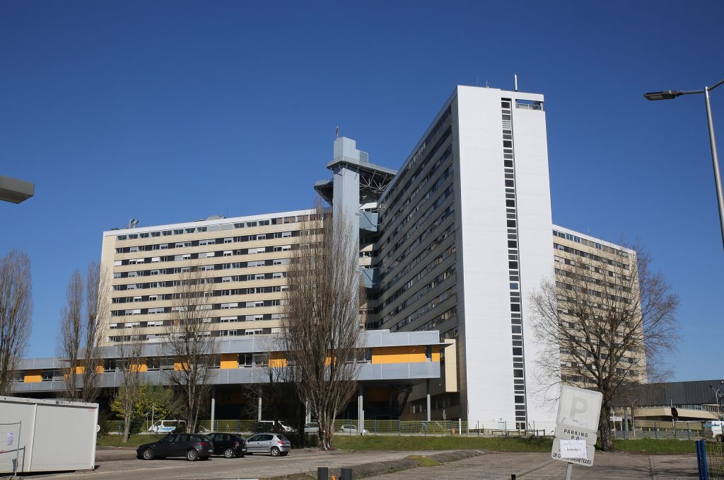 © L'hôpital Pellegrin est encore en crise et doit fermer 600 lits - Wikipédia