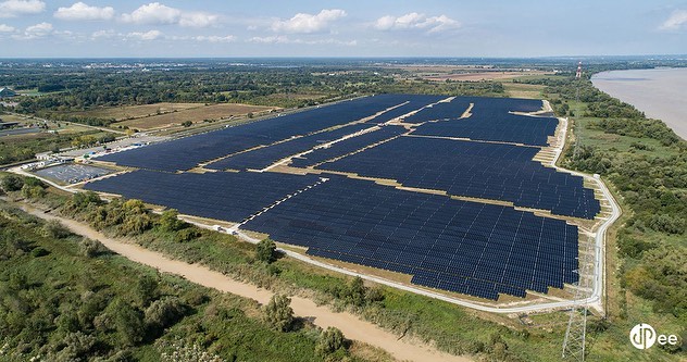 © La centrale solaire urbaine de Labarde est la plus grande d'Europe - JPee