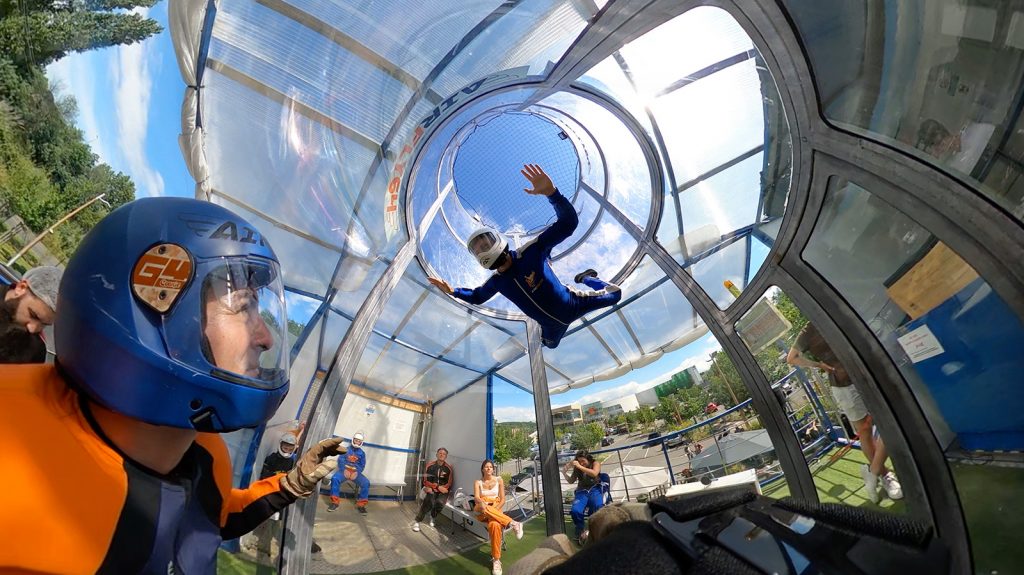 © Un simulateur de chute libre l'une des activités les plus insolites du Pays Basque - Airfly 64