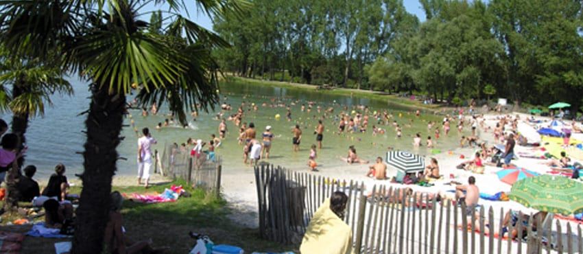 © Environ 80 000 personnes se rafraîchissent chaque année à Bègles plage - Mairie de Bègles