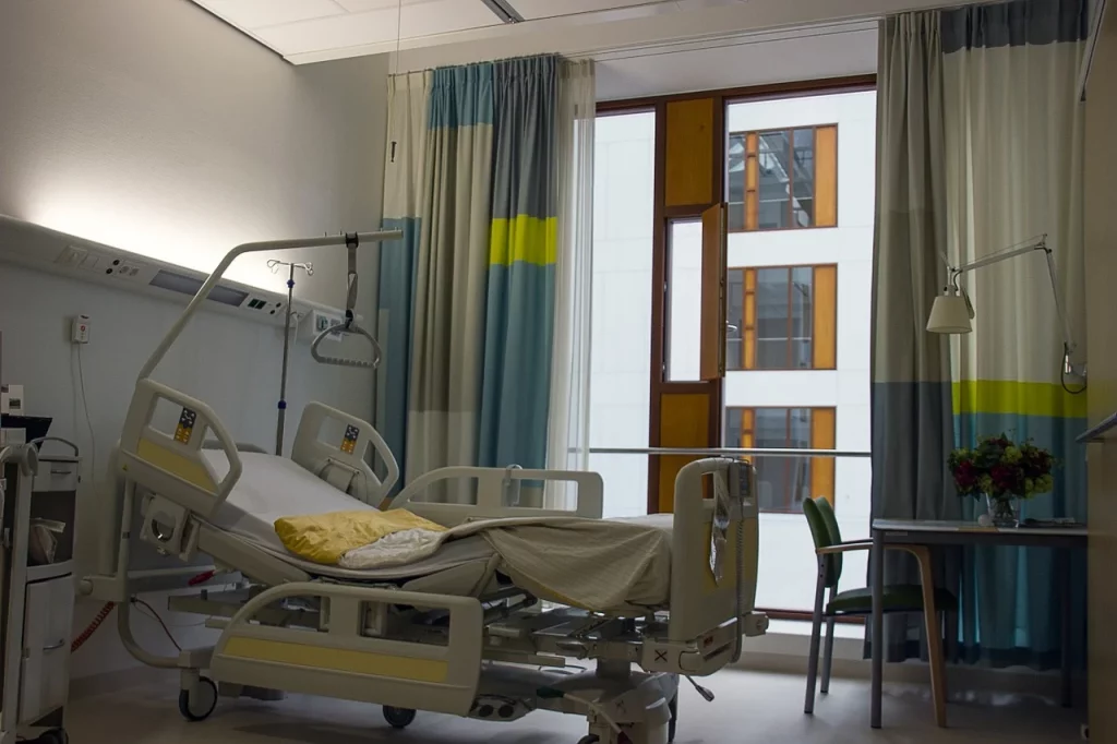 © 300 lits sont supprimés chaque année pendant la période estivale à l'hôpital Pellegrin - Pixabay