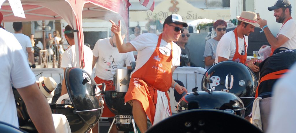 © Le mettre mot de l'événement c'est bien sûr la bonne humeur - Championnat de France de Barbecue