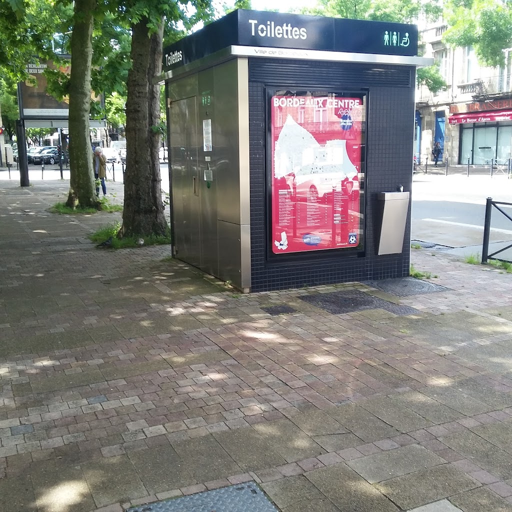 © ...Si les résultats sont concluants de nouvelles toilettes sèche arriveront - DR