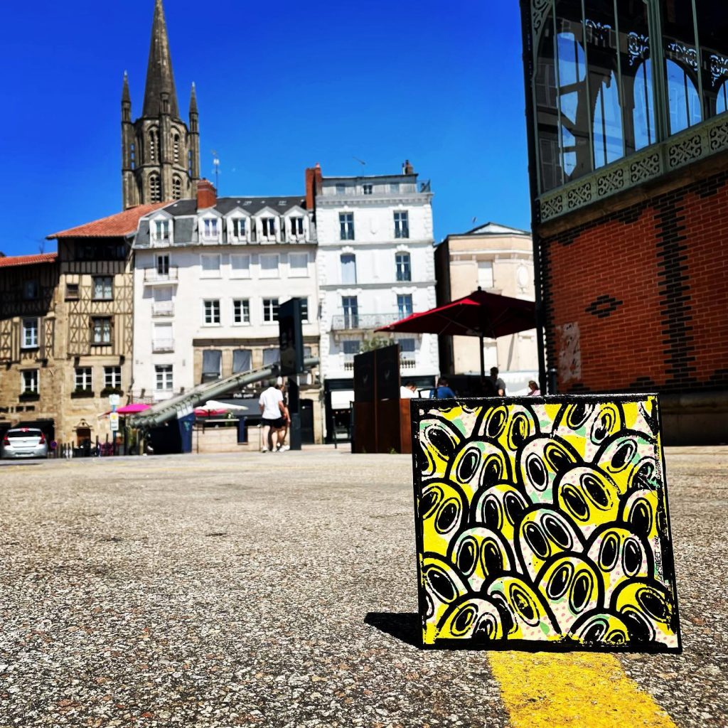 © Limoges a vu aujourd'hui deux tableaux être déposés dans son centre ville - Line Street/Facebook