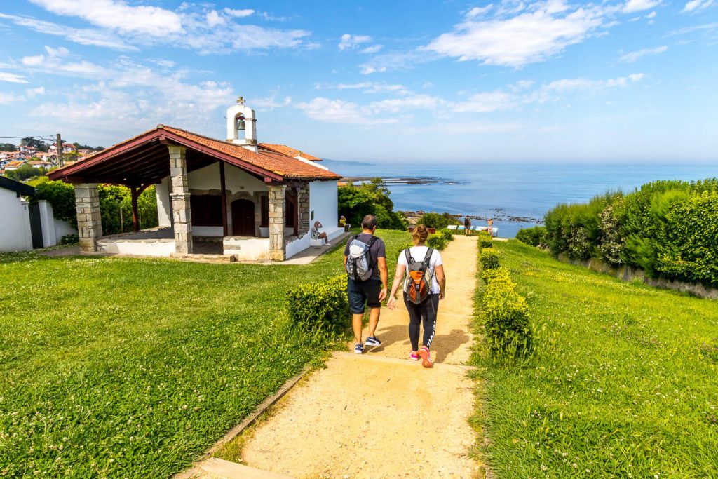 © Le trajet relie les côtes françaises aux côtes espagnoles pour montrer toute la beauté de la nature du Pay basque - Office de tourisme de Bidart