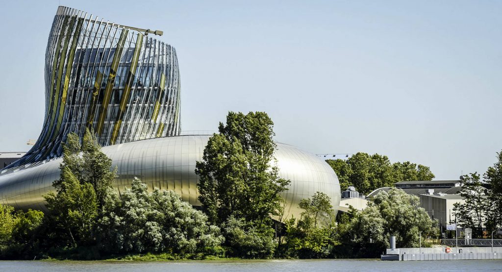 © Notre musée bordelais est le 4ème musée le plus visité hors de la région parisienne - La Cité du Vin