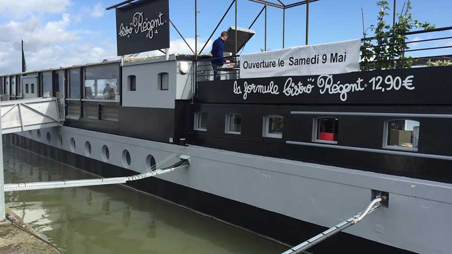 © La péniche et le burger truck fonctionnent ensemble pour proposer une offre similaire au niveau des desserts - Bistro Régent