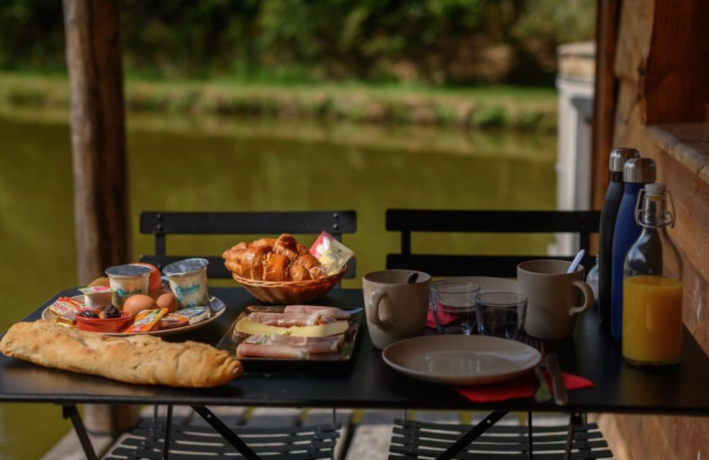 Moulin de la Jarousse : des hébergements insolites et dépaysants au cœur de la nature  