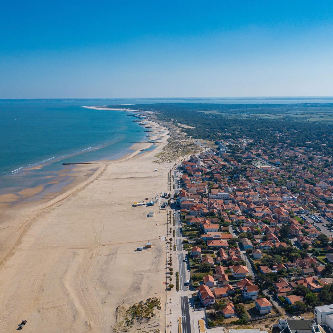Soulac-sur-Mer : charme authentique et histoire riche du Médoc
