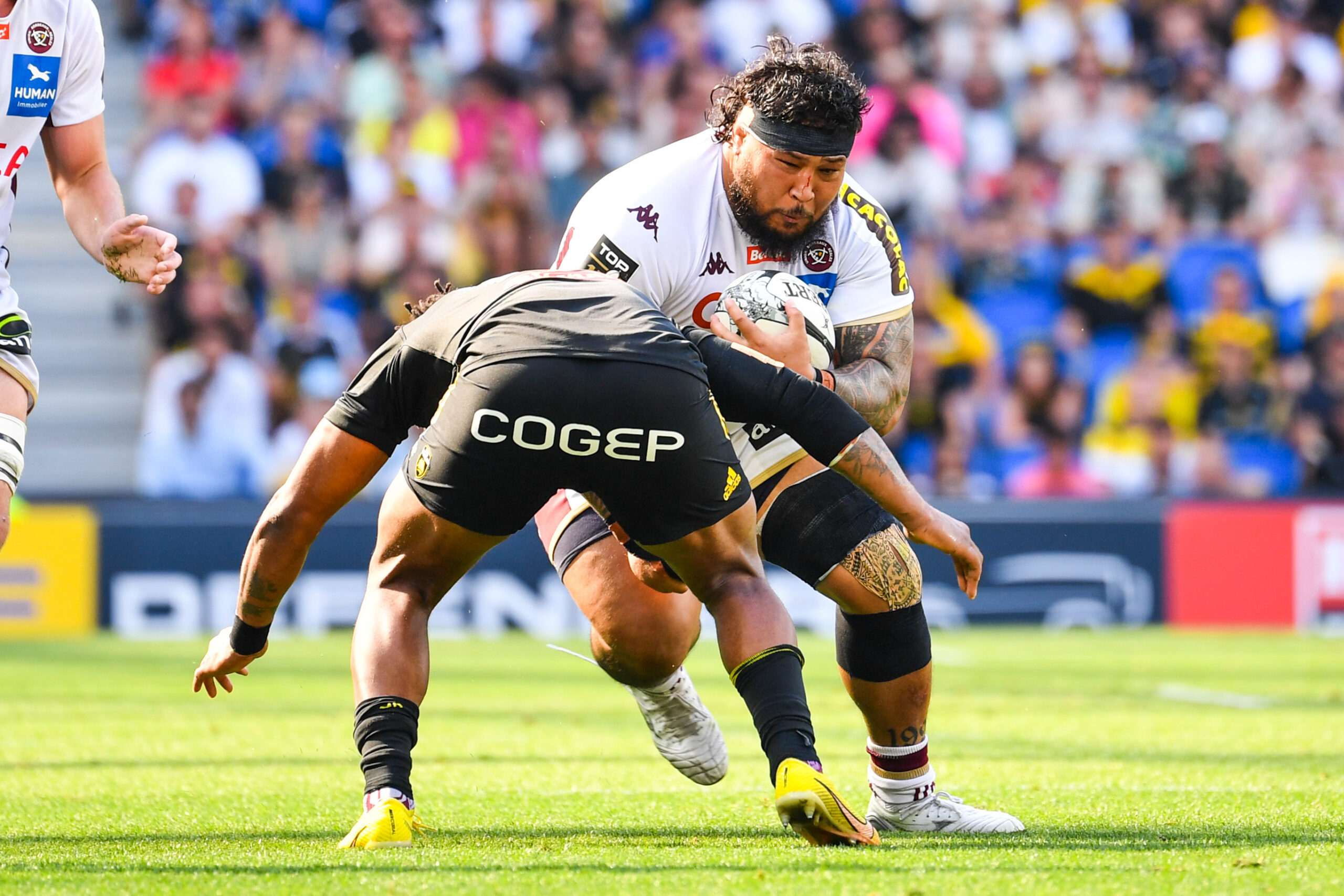 Ben Tameifuna sous le maillot de l'UBB
