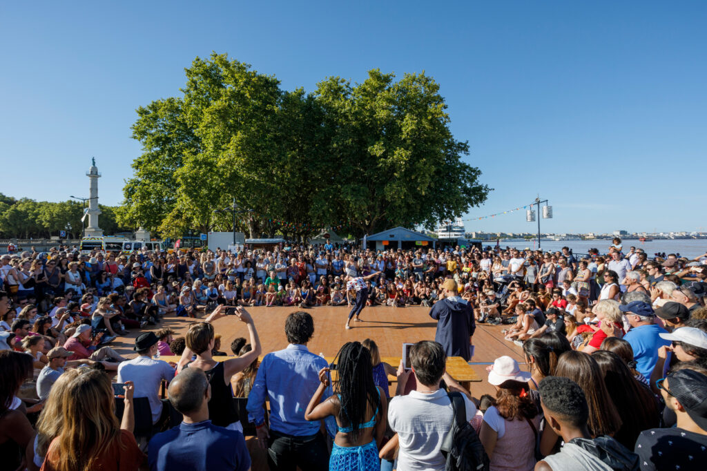 C’est bientôt le retour de l’été et de l’événement « Dansons sur les Quais » à Bordeaux !