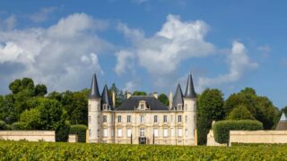 Gironde : Château Royal de Cazeneuve, résidence des rois et refuge de la reine Margot