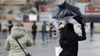 Bordeaux et tempête Goretti : parcs fermés et trains bloqués