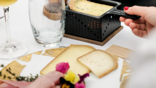À Bordeaux, une raclette sous les étoiles dans une bulle chauffée sur un rooftop mythique
