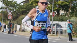 À plus de 80 ans, il bat un record et devient champion de France du marathon