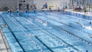 Villenave-d&rsquo;Ornon ouvre sa piscine aux habitants de Bègles