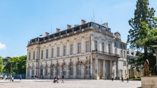 Canicule : protection du patrimoine et confort de vie s&rsquo;opposent dans le centre historique de Bordeaux