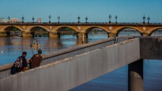 Bordeaux : une nouvelle phase de restauration du Pont de Pierre démarre