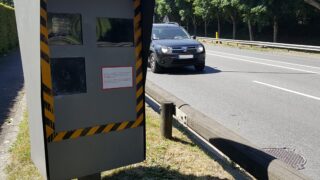 Insolite en Gironde : ses clients essaient les voitures, ce concessionnaire reçoit les amendes