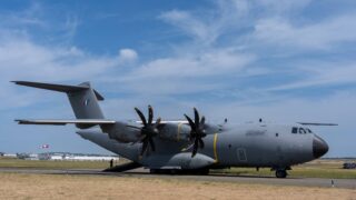 Incendies en Gironde : Sébastien Lecornu demande le déploiement d’un A400M dès ce samedi
