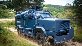 Incendies en Gironde : dix blindés Centaure déployés en renfort