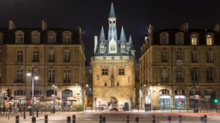 Bordeaux : la Porte Cailhau s’illuminera en or pour les enfants atteints de cancer