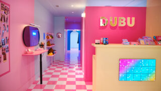 Bordeaux : un photobooth coréen ouvre avec des décors complètement immersifs