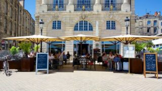 Bordeaux : la fermeture du Gabriel ouvre une nouvelle bataille place de la Bourse