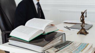 Le Défenseur des droits reçoit désormais chaque mois à Bordeaux Montaigne