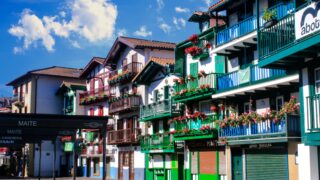 Maisons basques : apprenez à reconnaître les styles du Labourd, de Navarre et de Soule
