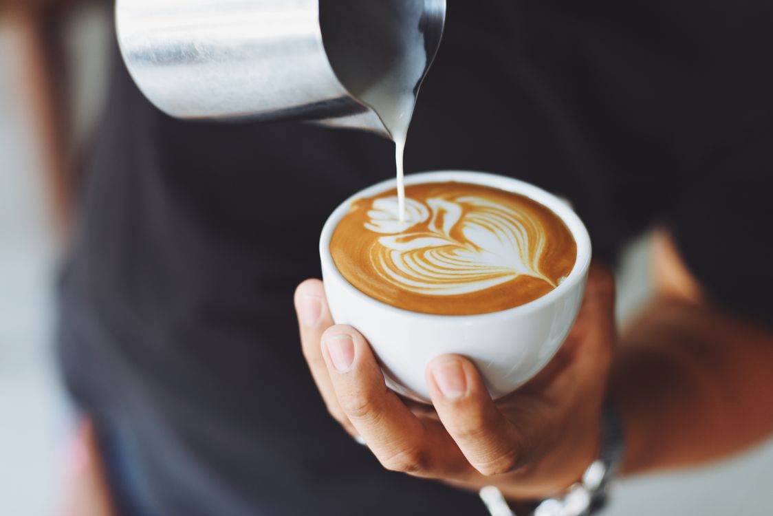 La fermeture du Starbucks de Victor-Hugo oblige les habitués à trouver une nouvelle adresse pour leur café.