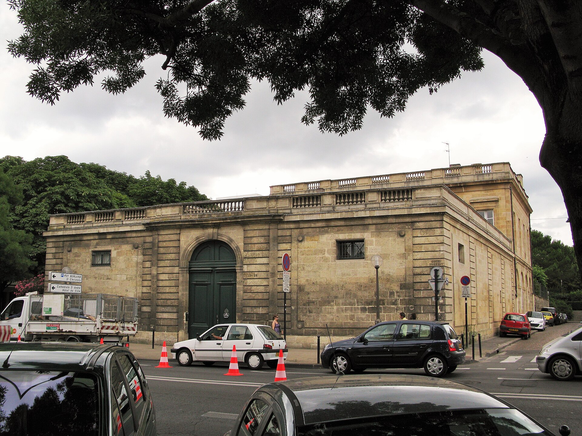 Portail de l’Hôtel de Basquiat cours d’Albret