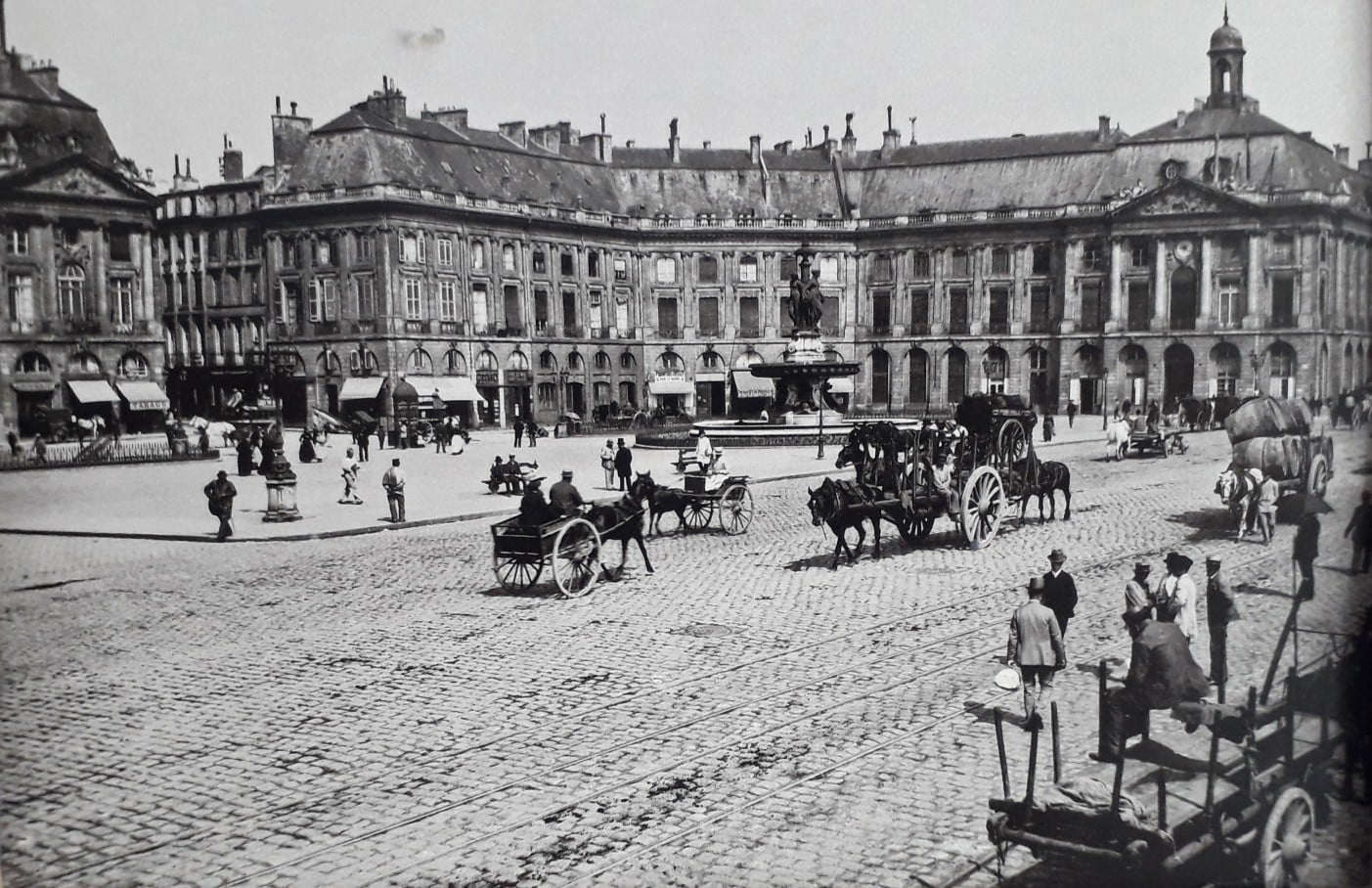 Palais de la Bourse à Bordeaux à la fin du XIXe siècle