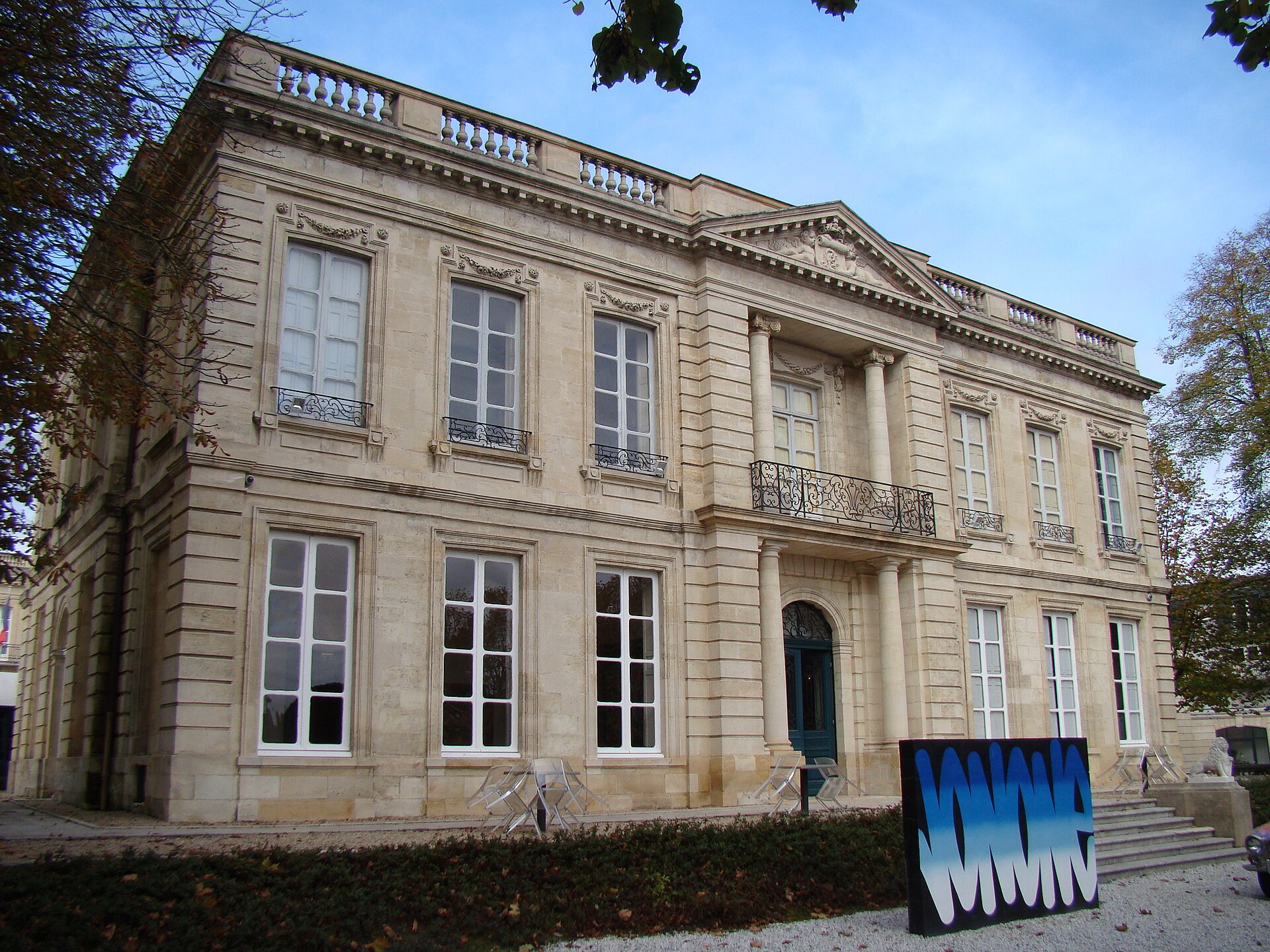 Façade du Château Labottière à Bordeaux