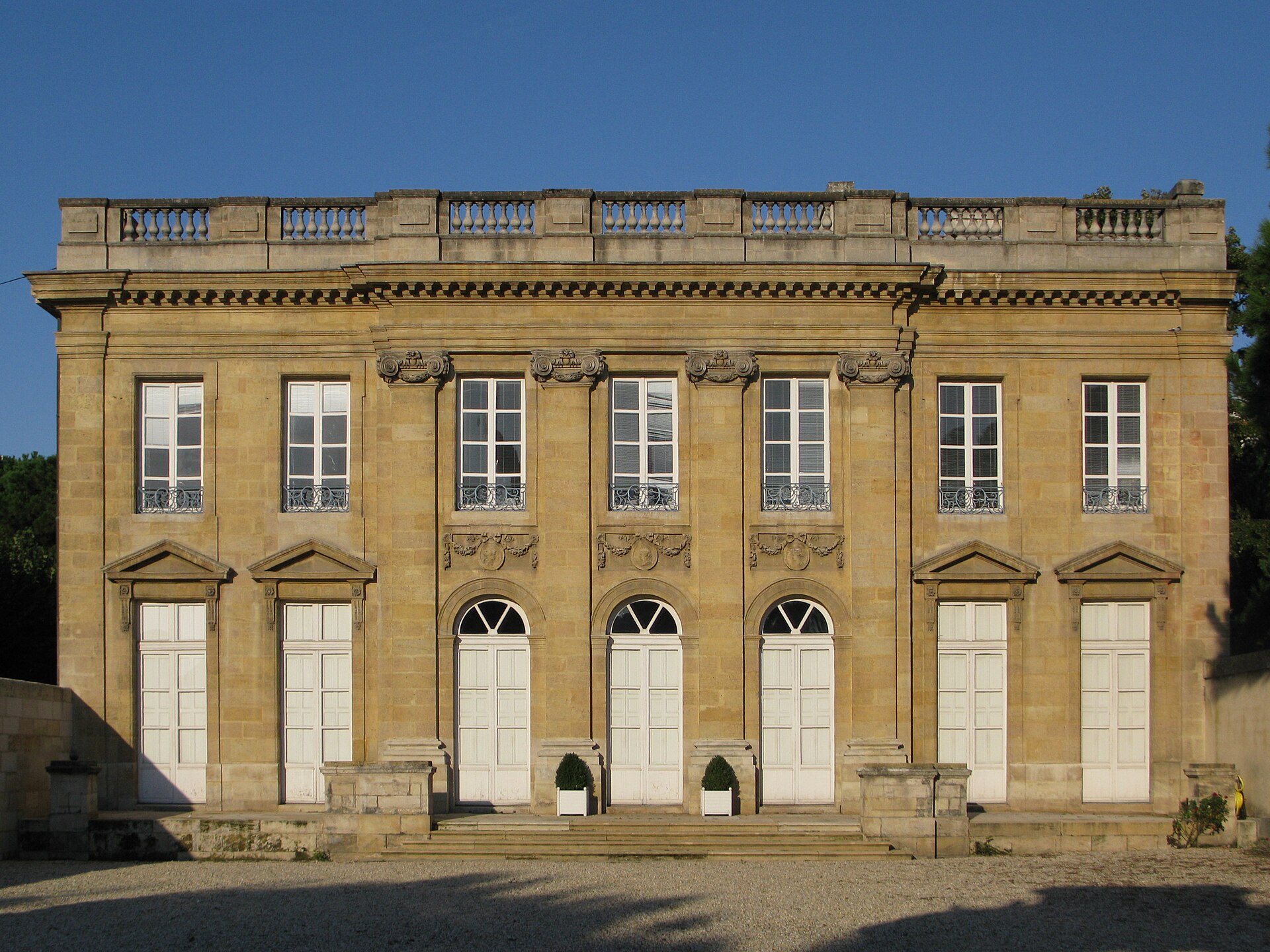 Façade de l’Hôtel de Poissac à Bordeaux