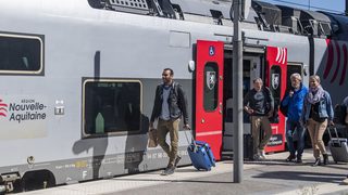 Le RER bordelais prépare des trains deux fois plus capacitaires et modernise plusieurs gares