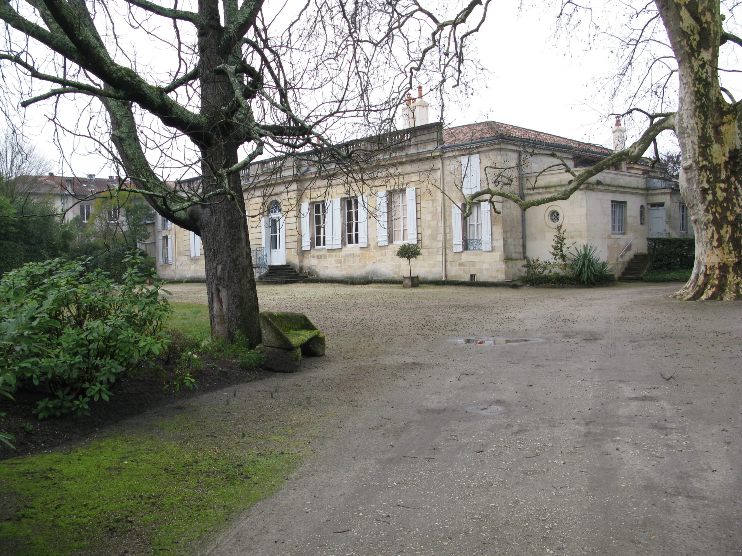 Façade de la chartreuse de Mirande à Bordeaux