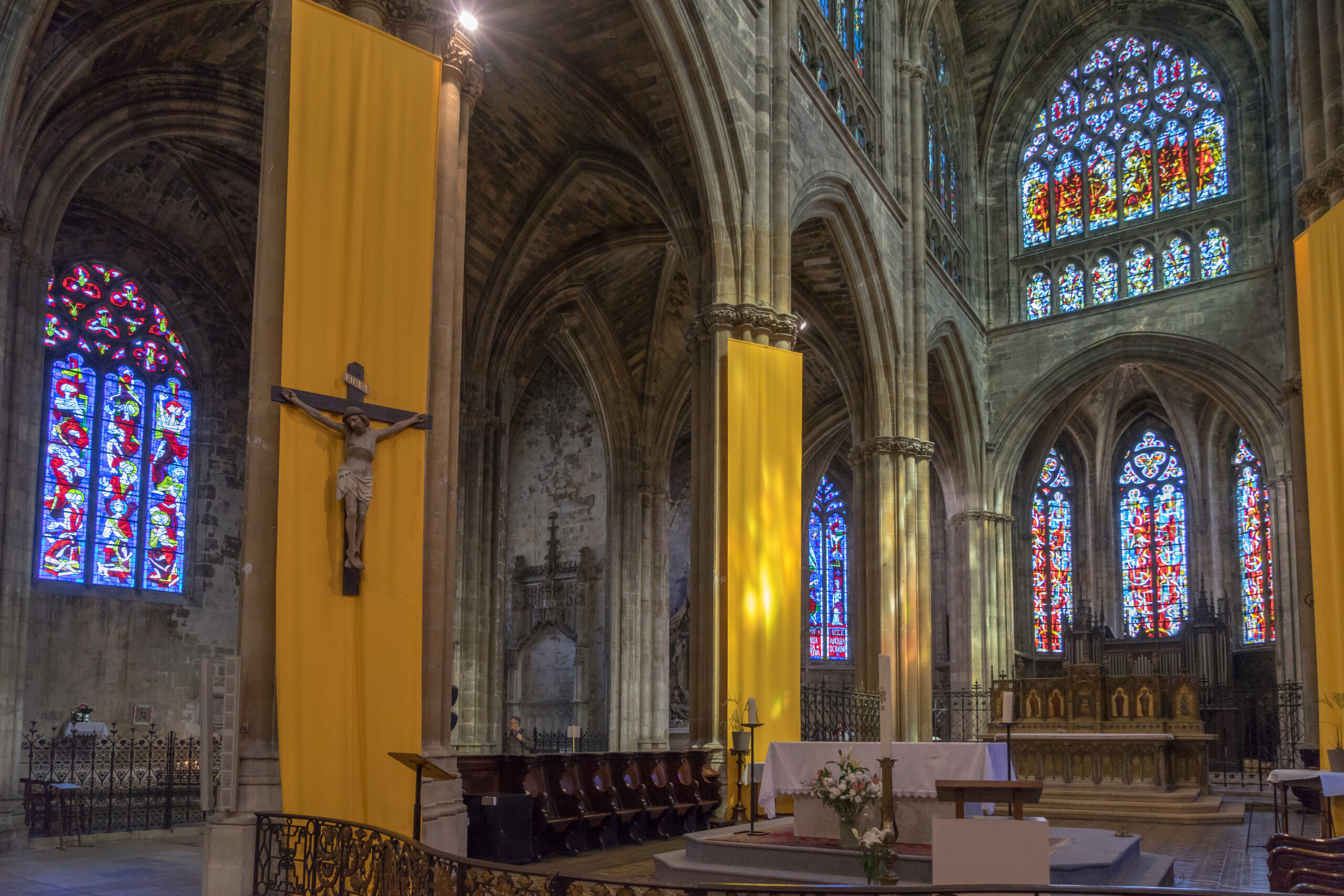 Chœur de la basilique Saint-Michel