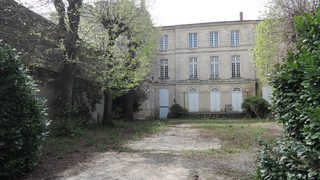 Hôtel Dufau-Lamothe : l’escalier et le jardin cachés de la rue Thiac