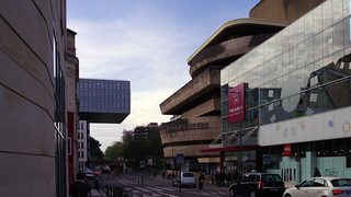 Caisse d’Épargne de Mériadeck : l’architecture organique cachée au cœur de Bordeaux