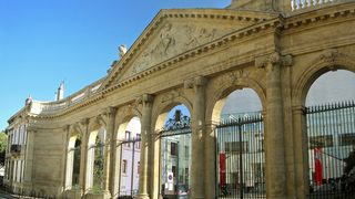 Piscine Judaïque : l’Art déco bordelais plonge encore dans le grand bain