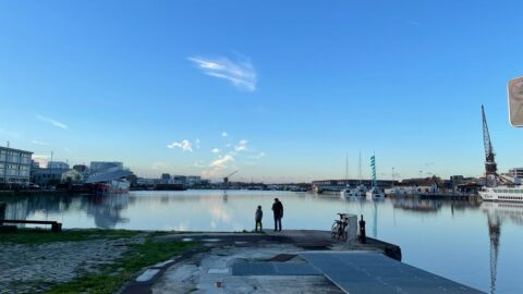 Vue générale des Bassins à flot de Bordeaux en 2022, photo de Somniatruites sous licence CC BY-SA 4.0