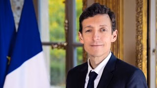 Mobilisation lycéenne : Édouard Geffray visite deux lycées près de Bordeaux
